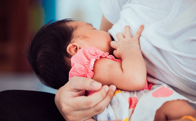 বিভিন্ন বয়সে শিশুর খাবার তালিকা কেমন হবে?