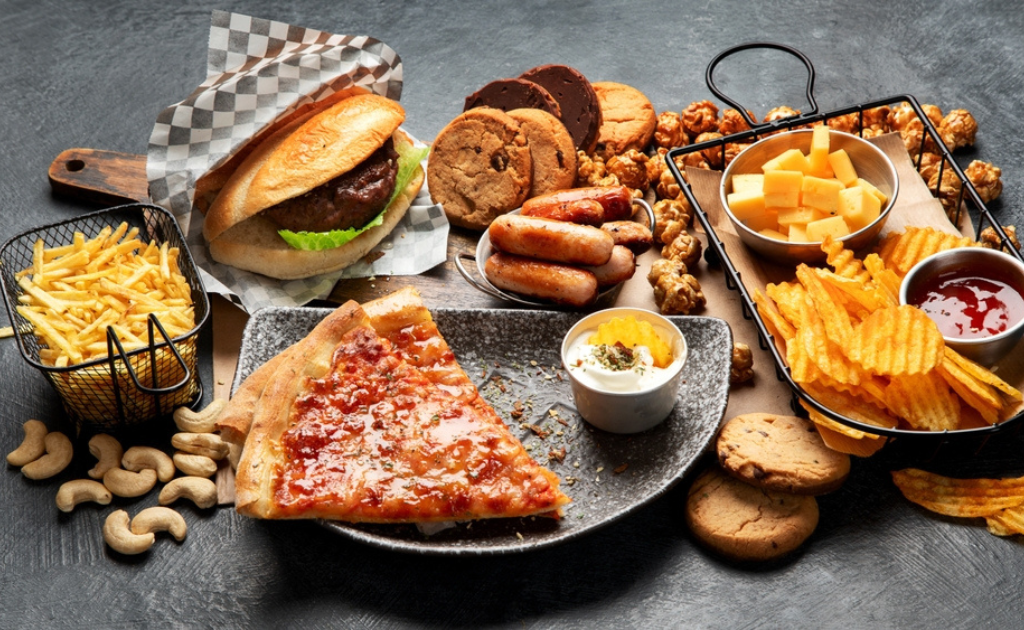 ট্রান্স ফ্যাট যুক্ত খাবার না বুঝে খেয়ে নিজের ক্ষতি করছেন না তো?